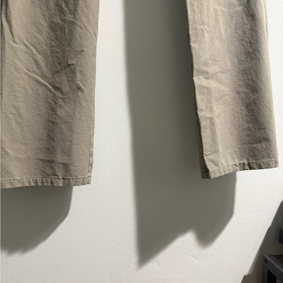 Arc’teryx Men's Casual Straight-Leg Pants in Light Khaki - Picture 3 of 6